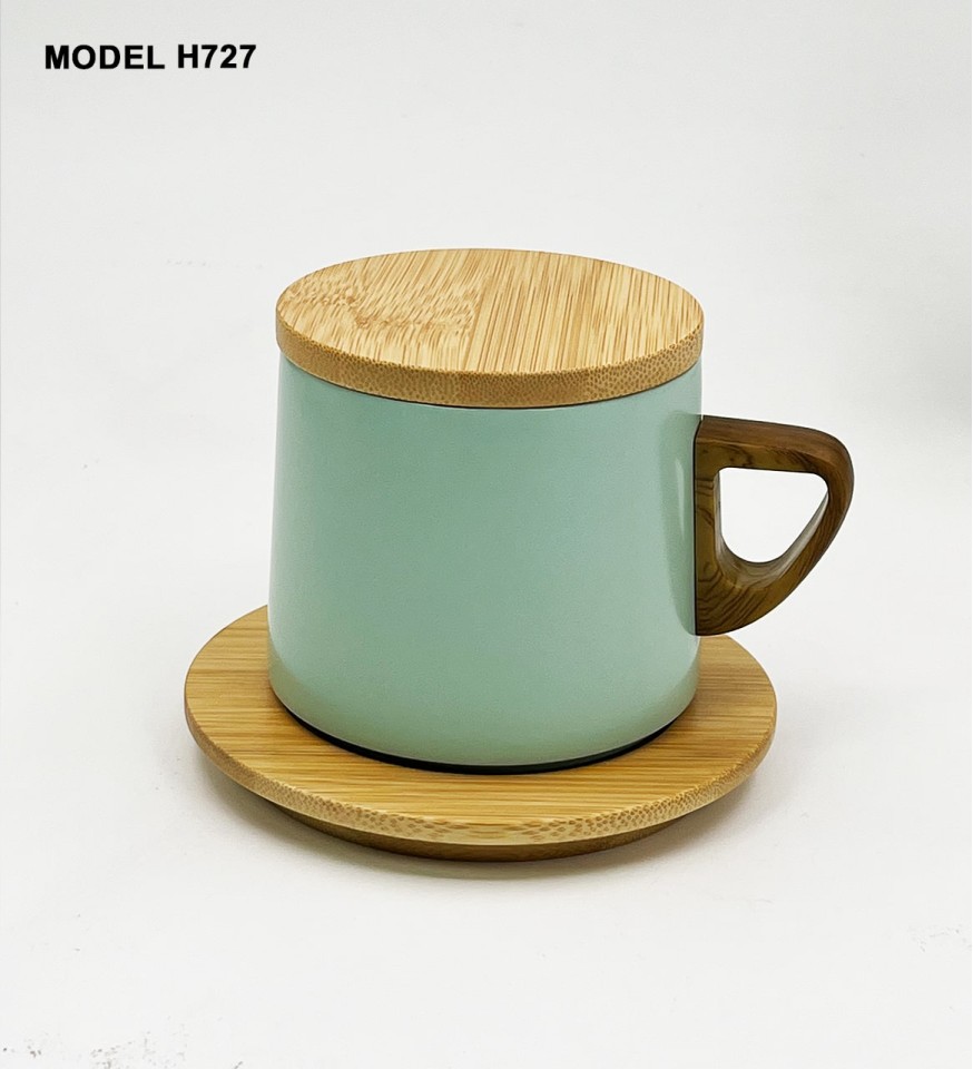 Coffee Mug with Wooden Lid